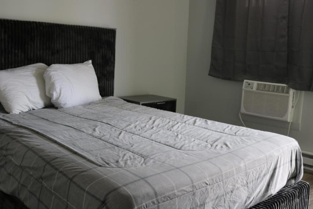 Motel 81 Dalton Bagian luar foto